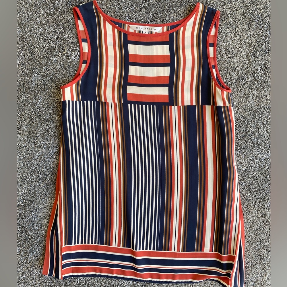 Women’s Max Studio Size Medium Sleeveless Tunic